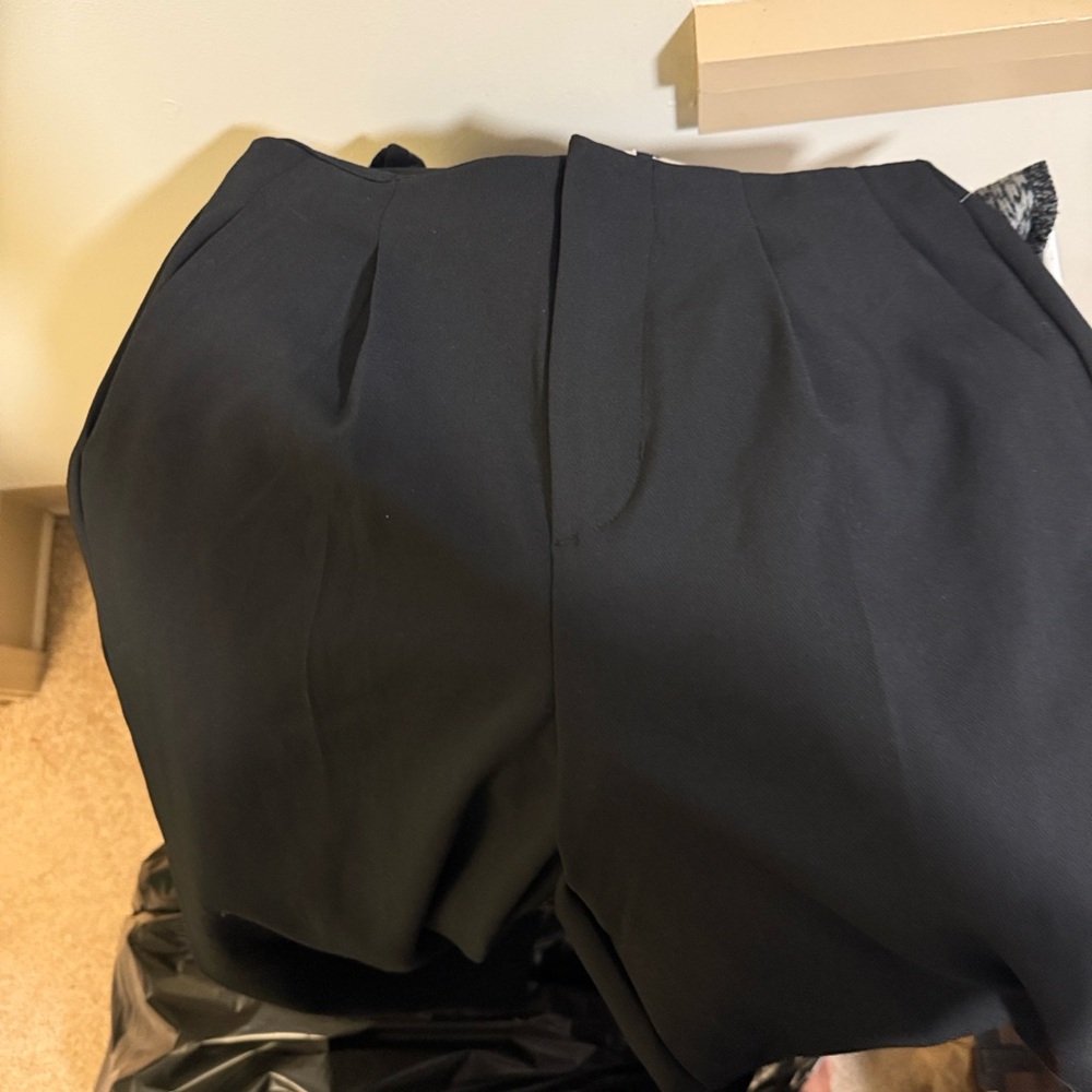 Women’s black pants